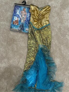 Size small mermaid costume.